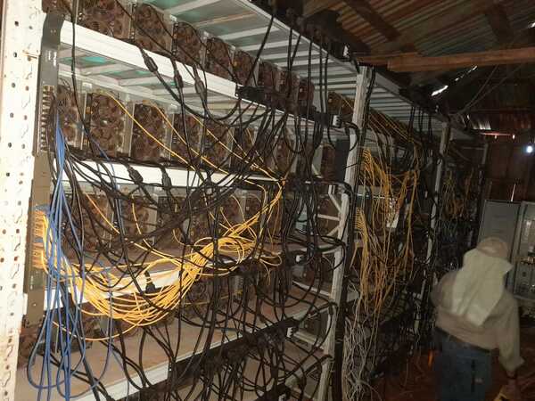 DESMANTELARON DEPÓSITO DE MINERÍA DE CRIPTOMONEDAS EN MAYOR OTAÑO  - Itapúa Noticias