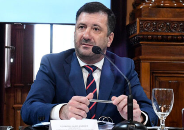 Imputan a senador argentino por no declarar millonario monto