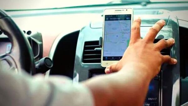 Conductores de plataformas deben pagar un canon para operar en Encarnación