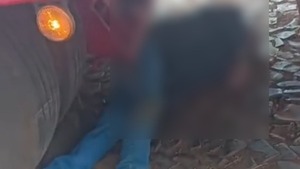 MOTOCICLISTA MUERE ARROLLADO POR UN CAMIÓN