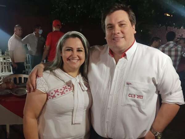 Operadora de gobernador es denunciada por supuesto cobro indebido en Guairá - Política - ABC Color