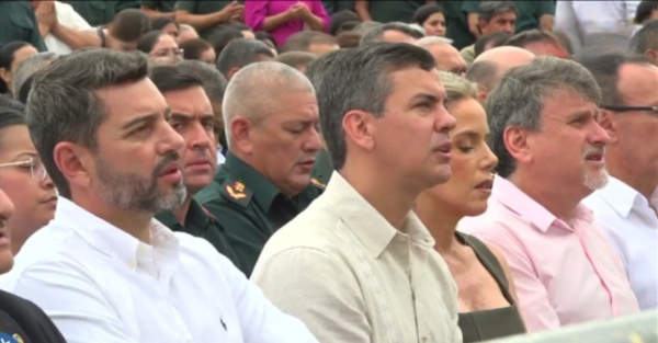 Santiago Peña participó del octavo día de novenario en Caacupé - .::Agencia IP::.