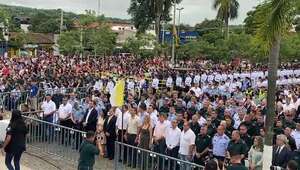 Escrachan a Santiago Peña en Caacupé: “El pueblo llora sangre” - Nacionales - ABC Color