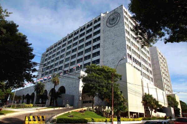 Tras amenaza de bomba, se evacuó el Palacio de Justicia de Asunción