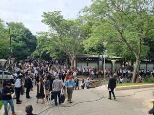Video: amenaza de bomba obliga a evacuar el Palacio de Justicia - Nacionales - ABC Color