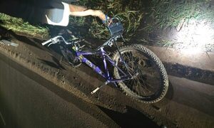 Ciclista menor sufre lesiones tras caer a alcantarilla sin tapa en CDE