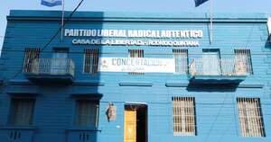 La Nación / “Nadie sincera las deudas del Partido Liberal”, cuestiona Alcides Riveros