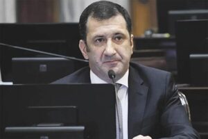 Evaluarán medidas contra senador argentino encontrado con gran suma de dinero - 1000 Noticias
