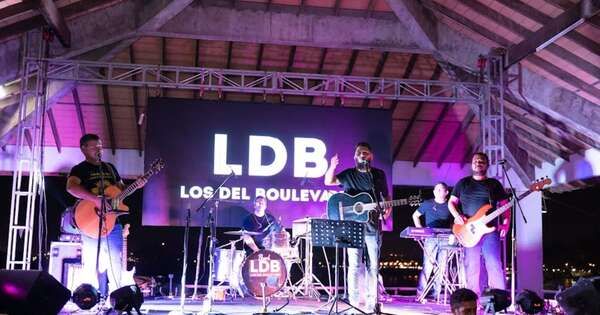 La Nación / Pancho Varona se une al festejo de los 16 años de la banda Los del Boulevard