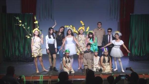 Noche mágica en la gran clausura del Taller de Teatro Infantil en Encarnación