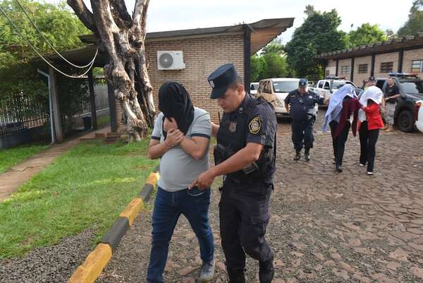 Citarán a colombianos detenidos con 900.000 dólares para declaración en Fiscalía - ABC en el Este - ABC Color