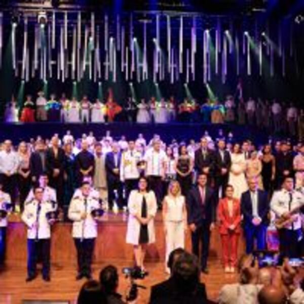 Presidente Peña presente en el Festival de la Guarania :: Presidencia de la República del Paraguay