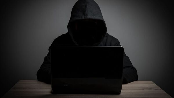 Estafadores utilizan IA para estafar con imagen de periodista