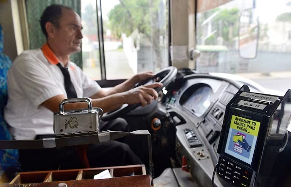 Solo pago en efectivo para buses a Caacupé durante festividad