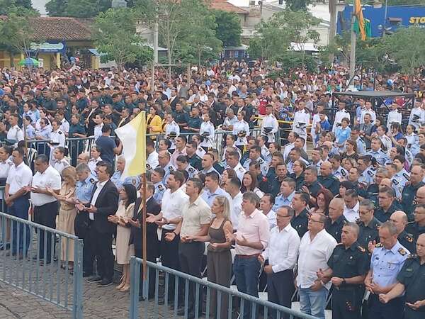 Peregrinos y pobladores de Caacupé piden que el presidente Santiago Peña atienda el reclamo de la falta de medicamentos - Nacionales - ABC Color