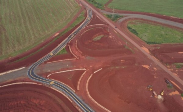 Alto Paraná: el primer trébol vial de Paraguay toma forma