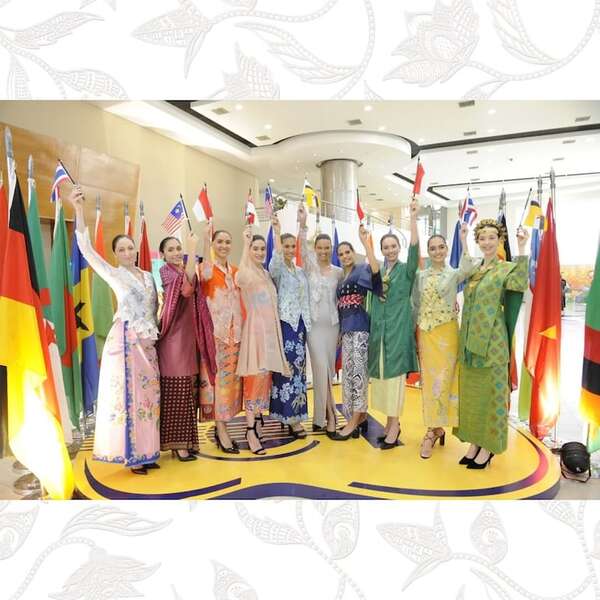 Indonesia y cuatro países más incluyen a la Kebaya como patrimonio cultural inmaterial de la Unesco - Política - ABC Color