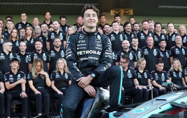 Russell acusa a Verstappen de "pasarse de la raya" y creerse "por encima de la ley" - Automovilismo - ABC Color