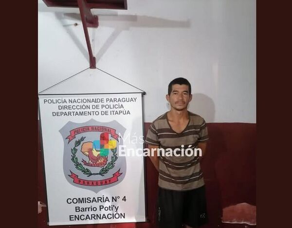 Buscan afanosamente a mondaha que huyó por el techo de una comisaria