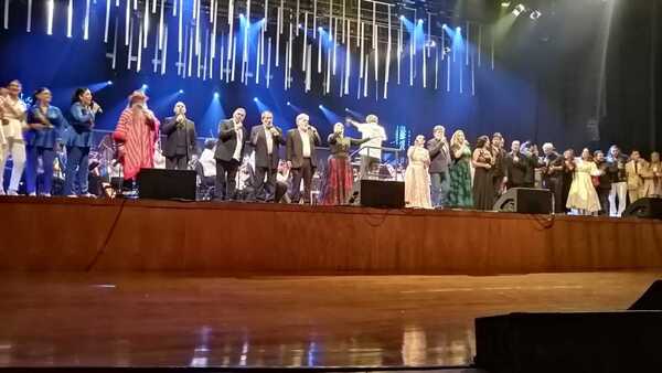 En gala de música y danza rinden homenaje a la guarania y a su creador