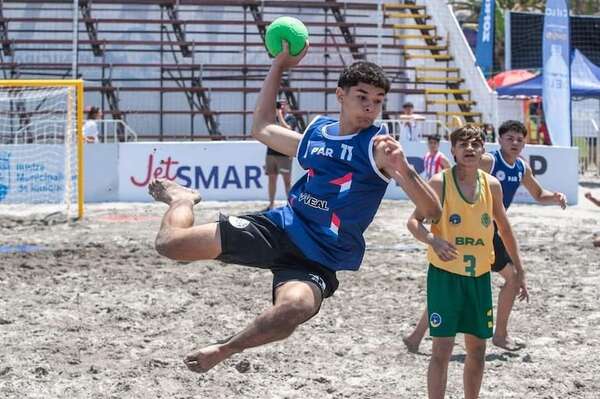 Torneo Sub 17 Hándbol Playa: Complicados primeros juegos - Polideportivo - ABC Color