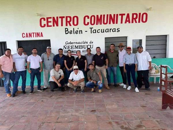 Gestión del Vicepresidente Pedro Alliana permitirá a colonos de Ñeembucú recibir sus títulos de propiedad • RADIO NACIONAL