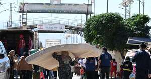 La Nación / Siria: insurgentes islamistas avanzan hacia una tercera ciudad