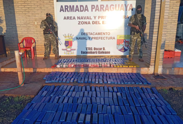 Detectan 300 kilos de marihuana en el Lago Itaipú