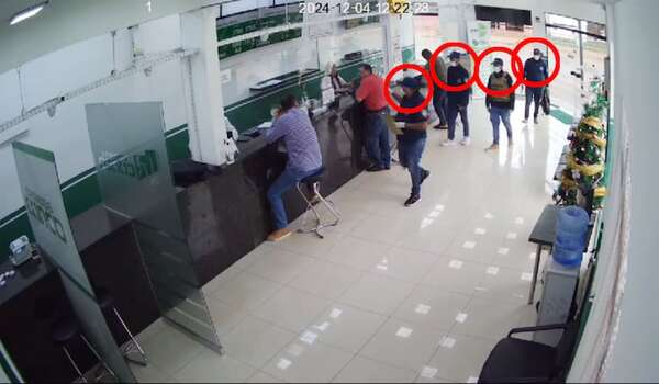 Identifican a los posibles asaltantes de casa de cambios de Hernandarias - Policiales - ABC Color