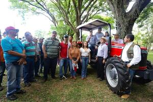 El gobierno impulsa la producción sostenible en Caazapá • PARAGUAY TV