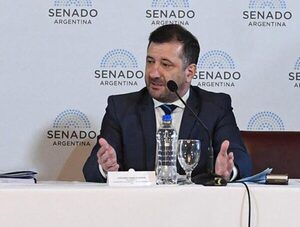 Senador argentino y su secretaria en arresto domiciliario por tentativa de contrabando · Radio Monumental 1080 AM