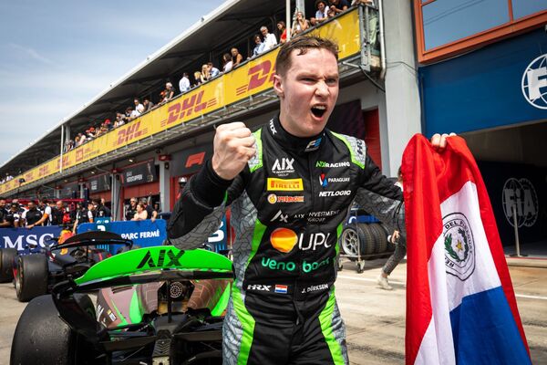 Piloto paraguayo listo para última carrera del año en la formula 2 - .::Agencia IP::.