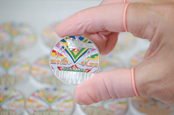Reino Unido rinde homenaje a McCartney con monedas exclusivas