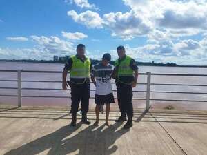 Recapturan a detenido que se fugó por el techo de la Comisaría Cuarta de Encarnación - Policiales - ABC Color