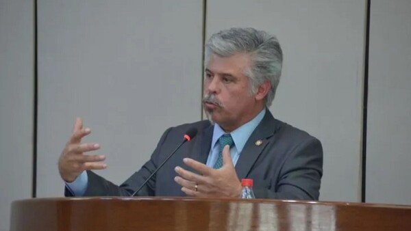 Giuzzio desmiente haber hablado con el hijo de 'Lalo' Gomes tras ser citado en chats.