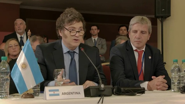 Milei aboga por "una nueva fórmula" que permita a los países del Mercosur comerciar más y mejor - .::Agencia IP::.