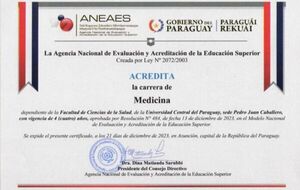 Carrera de Medicina de la Unversidad Central del Paraguay: Con Certificación Nacional e Internacional