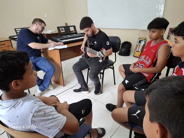 Fundación con una Sonrisa impulsa el proyecto “Música para sonreir”