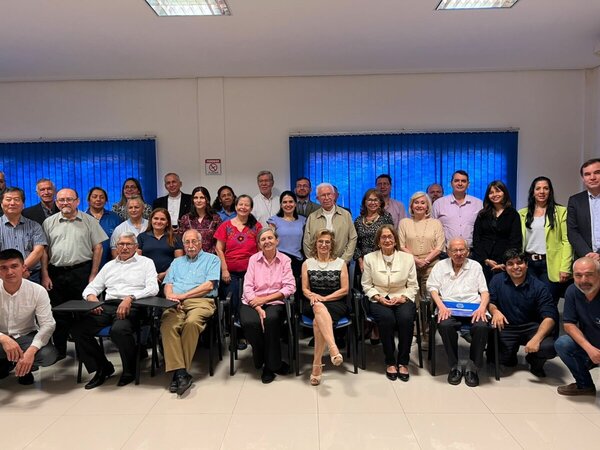 Universidad Católica homenajeó a docentes jubilados y personal administrativo - Portal Digital Cáritas Universidad Católica