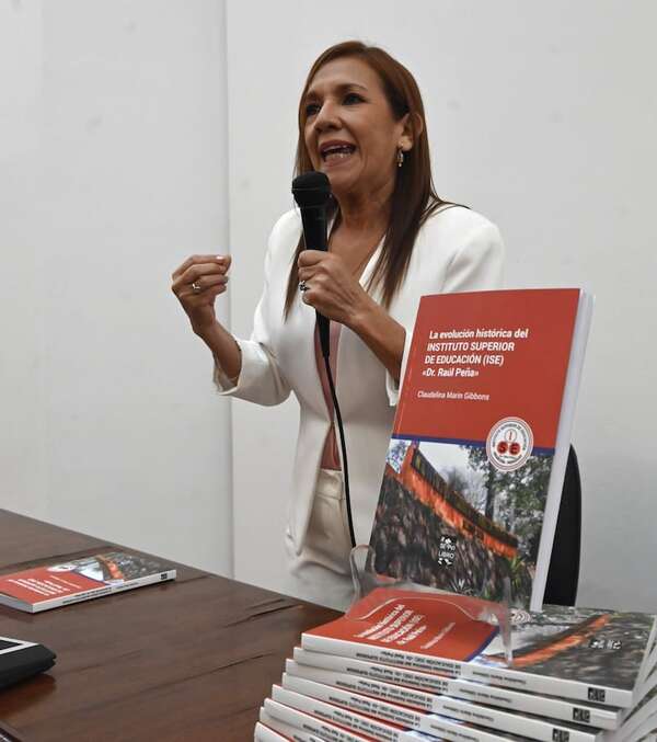 Presentan libro de Marín Gibbons sobre la evolución histórica del ISE - Cultura - ABC Color