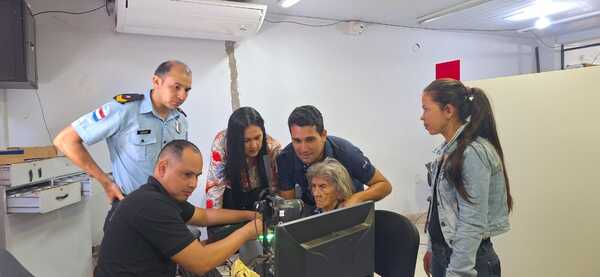 Campaña busca documentar a adultos mayores en Concepción