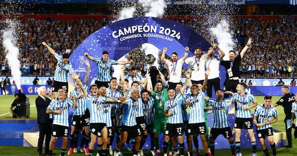 La Nación / El Racing de Costas tocó la gloria en Asunción - OJO Galería