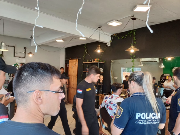 Capiatá: detuvieron a barberos que presuntamente captaban clientes para actos sexuales - Unicanal