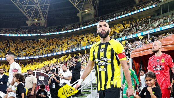 Benzema le gana el duelo a Cristiano