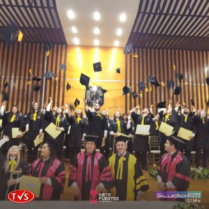 EGRESADOS DE LA FACULTAD DE HUMANIDADES CELEBRAN LA PROMOCIÓN "INNOVACIÓN PARA LA PAZ" - TVS