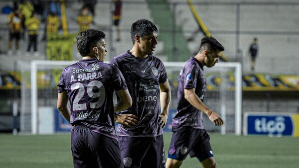 Rodrigo Rojas anuncia negociación rápida si es que retorna a Olimpia