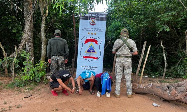 Detienen a cuatro personas en allanamientos simultáneos en Coronel Oviedo - OviedoPress