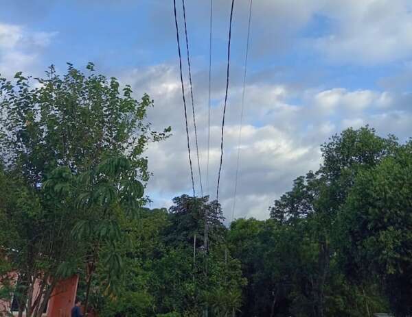 Luque: vecinos de Itangu’a exigen conexión eléctrica tras años de espera - Nacionales - ABC Color
