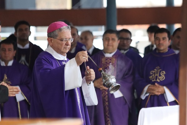 Monseñor pide a las autoridades ejercer su función con generosidad y sin corrupción - Unicanal