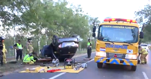 Tragedia en Luque: Pasajera de Bolt fallece tras choque y vuelco de vehículo